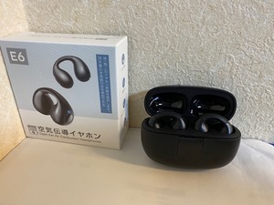 ワイヤレスイヤホン bluetoothイヤホン イヤーカフ型　ブラック　未使用