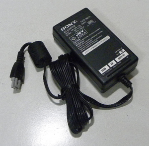 SONY　1-478-1600-11　＋32V0.7A,＋16V0.625A　■451