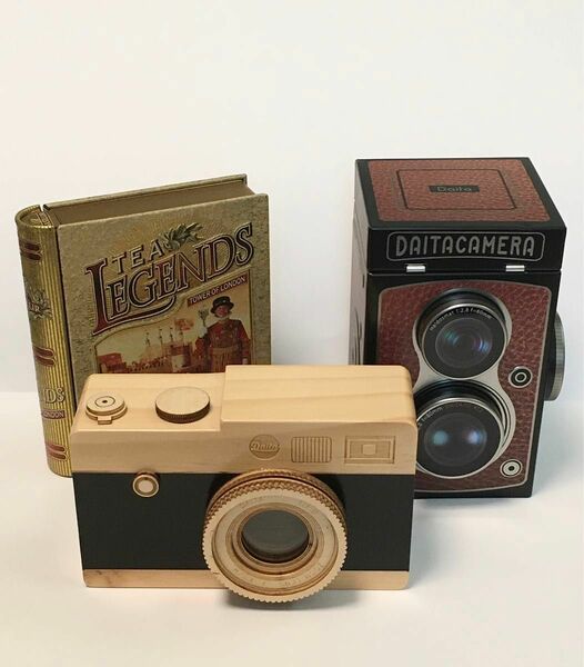 KALDI 木製クラシックカメラ一眼レフ＆二眼レフ ブラウンカメラ缶＆バシラーティーミニチュアティーブック缶　３個セット