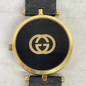 E043-T8-1297 ◎ GUCCI グッチ シェリーライン GGロゴ クォーツ メンズ レディース ペア 腕時計 ローマ数字 ブラック ゴールドの画像4