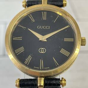 E043-T8-1297 ◎ GUCCI グッチ シェリーライン GGロゴ クォーツ メンズ レディース ペア 腕時計 ローマ数字 ブラック ゴールドの画像2