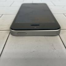 E050-M24-15 ◎ Apple iPhoneSE 16GB MLLN2J/A A1723 Gray 付属品付き 通電確認済み_画像6