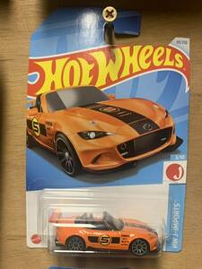 ホットウィール ベーシック2024 Hアソート　15マツダ　MX-5ミアータ hotwheels 15mazda mx-5 miata