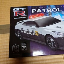 ラジコン　パトカー　新品未開封　GTR フルファンアクション NISSAN トヨタ GT-R_画像2