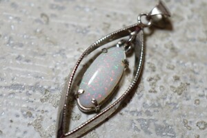 941 天然オパール ペンダント ヴィンテージ アクセサリー SILVER刻印 天然石 宝石 opal 色石 カラーストーン アンティーク ネックレス