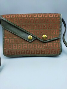 ☆FENDI フェンディ ズッカ ショルダーバッグ レザー レディース