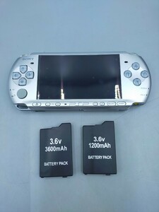 ☆SONY PSP 本体 PSP-3000 シルバー ソニー プレイステーション・ポータブル バッテリー2個
