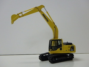 [1334]*1/50 Komatsu PC200 medium sized hydraulic excavator KOMATSU *** Junk *