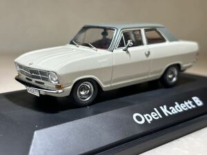 1/43 [ Opel katetoB] Schuco Limited Edition Art.-Nr.029419 after purchase case. . till, interior is in storage.