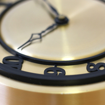 【完動品】西ドイツ ヴィンテージ時計　1949-1990年　金属製 ゴールドの時計　レトロ アンティーク　HECHINGER QUARTZ TIME WEST Germany_画像7