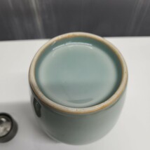 青磁 茶入れ 茶心壺 茶壺 錫蓋 合箱 古陶磁工芸 金属工芸 時代物 古美術 茶道具 煎茶道具_画像7