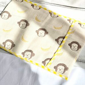 ふんわり六重織ガーゼのアイス枕カバー　ハンドメイド　fuwara おさる　バナナ