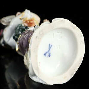 魁◆コレクター放出品 本物保証 Meissen マイセン ケンドラー原作 フィギュリン 鶏を抱く少年 高さ14.9㎝ 陶器人形の画像10