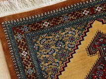 魁◆最高級ペルシャ絨毯 イラン クム産 シルク100% 細密手織り90万ノット 90×58㎝ メダリオン図_画像4