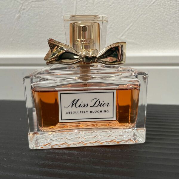 ミスディオール アブソリュートリー ブルーミング オードゥ パルファン Dior 香水
