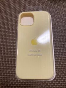 iPhone15　シリコンケース