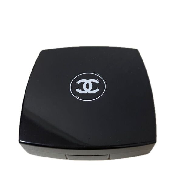CHANEL フェイスパウダー