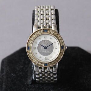  superior article VALENTINO DOMANI Valentino Domani wristwatch lady's VD-2038 quartz watch white face brand Junk #N*054