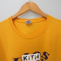 未使用品 キスニューヨークシティ KITH NYC タグ付 ゲリラヴィンテージシリーズ LAKERS BASKETBALL 2013 GILDAN Tシャツ カットソー 黄 XL_画像3