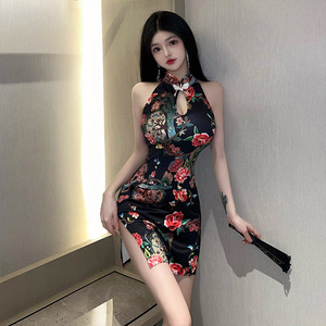 Pe1517 super sexy Ran Jerry gloss floral print pretty baby doll [ One-piece * T-back 2 point set ] Night wear costume play clothes 