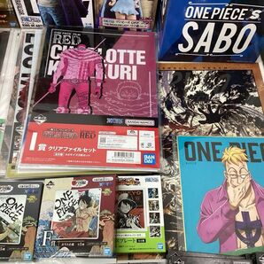 【同梱不可/現状】 ONE PIECE グッズ まとめ売り クリアファイル フィギュア アクリルスタンド 色紙 タオル 他の画像4