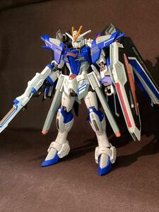 HG 1/144 ライジングフリーダム 塗装完成品