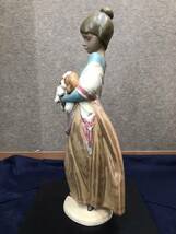 【管理117-5】LLADRO リヤドロ 女の子 犬 2363/元箱なし_画像5