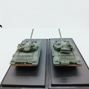 【ジャンク】パーツ破損あり ModelCollect 1/72 SOVIET ARMY T-72B MAIN BATTLE TANK 1989 2個の画像4