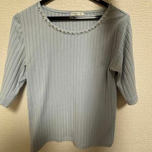 半袖 トップス プルオーバー Tシャツ カットソー 水色 ブルー ビジュー 無地 オフィスカジュアル