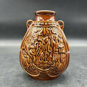 扁壺 Wei Dynasty TREASURES OF THE DYNAST IES 飾り壺 花瓶？ Q8-3