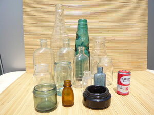 ! Showa Retro [ glass bottle, cover Lamune bin, medicine bin, god medicine 14 piece set ]..... foam-filled!