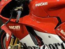 完成品 DUCATI DESMOSEDICI タミヤ 模型 プラモデル 1/12 オートバイシリーズNO101_画像9