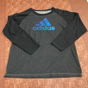 adidas ロングＴシャツ ロンＴ