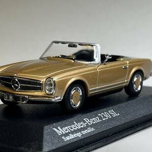 MINICHAMPS 1/43 MERCEDES-BENZ 230SL(W113) 1968 REF.430 032238の画像1