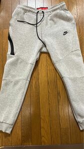 NIKE テックフリース ジョガーパンツ M ス TECH FLEECE スウェット　赤タグ