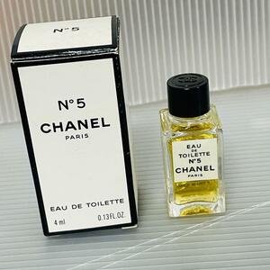 CHANEL シャネル N°5 オーデトワレ 香水 4ml