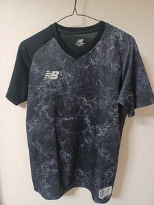 new balance　半袖Tシャツ　160cm