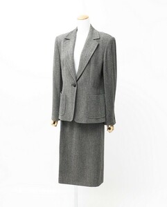 MG2692* Italy made *MaxMara/ Max Mara * setup suit * jacket * skirt * silk wool *size42* gray series 