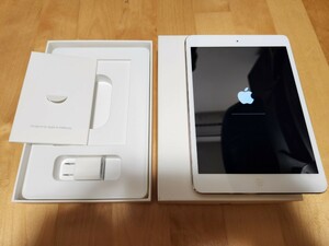 送料無料 即決 中古 動作OK Apple iPad mini wi-fi 16GB ホワイト FD531J/A / 第1世代 / 初代