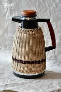  Showa Retro yacht seal rattan pot tree. cover . keep hand ..... pretty natural . rattan hand-knitted thermos bottle heat insulation keep cool flask ma horn bin old Japanese-style house Cafe 