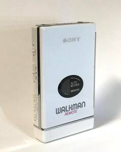[ прекрасный товар ][ прекрасный звук ][ обслуживание товар ] SONY Walkman WM-109 ( кассета ) батарейка box имеется ( super белый )
