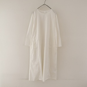 【2022SS/定価2.9万】ヨリ Yoli *Simple onepiece*FコットンホワイトAラインフレアスモックワンピース長袖(2-2404-287)【60E42】