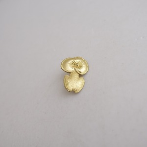 [2021SS/ regular price 1.2 ten thousand ] mina perhonen mina perhonen *hanakaze brooch * Gold flower pin badge accessory (ac88-2404-14)[03E42]