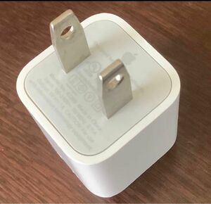 ☆ iPhone USBコンセントプラグACアダプタ・カバー付　純正品　新型