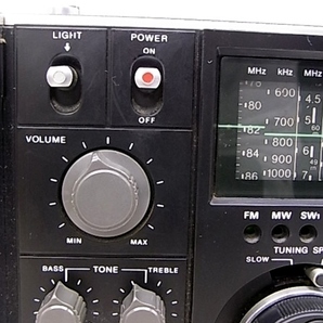 e11621 SONY ICF-5800 ソニー スカイセンサー ラジオ FMのみOK 通電確認済 ジャンク品の画像2