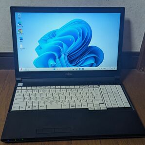 富士通 LIFEBOOK A577/S i3第7世代 SSD256GB 8GB office2021 マウス付き