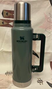 Used STANLEY スタンレー クラシック 真空ボトル1.4L 1.5QT ステンレス　水筒　アウトドア