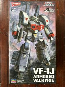 ハセガワ 超時空要塞マクロス VF-1J アーマード バルキリー （バトロイド） 1/72スケール プラモデル 30