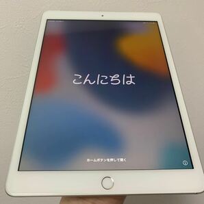 iPad 2019 第7世代 中古 シルバー SIMフリー j69の画像1