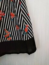 ap4414-3 ○送料無料 新品 ROSE FAN FAN ローズファンファン レディース スカート 8L ブラック 花柄 ストライプ 大きいサイズ_画像5
